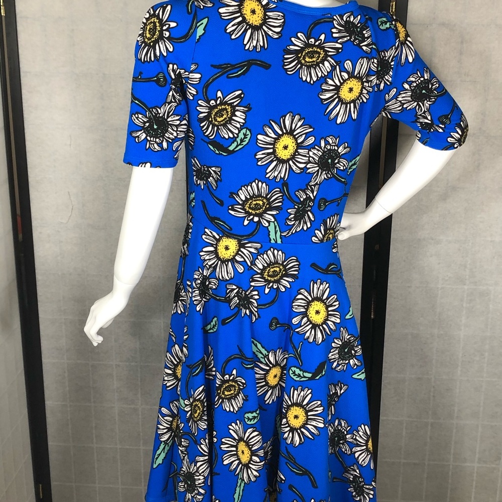 LuLaRoe XL Free-Spirited Sunflower Sensation Dress - Picture 5 of 11
